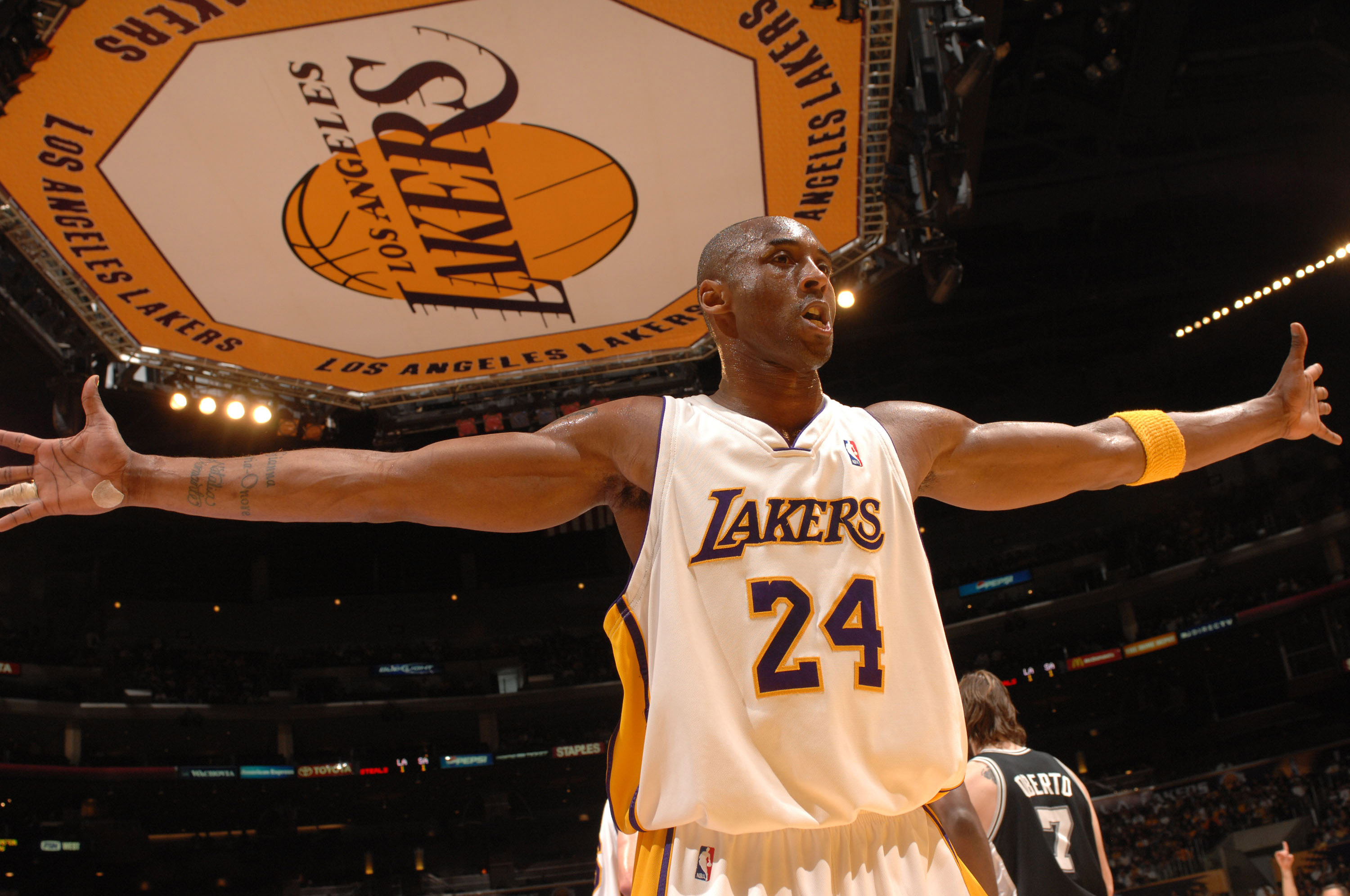 防守反击将 防守反击将